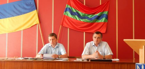 30 червня 2015 року в малому залі Старокостянтинівської райдержадміністрації відбулось засідання “круглого столу” на тему: “Безоплатна правова допомога — захист індивідуальних прав”