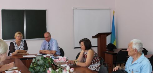 Проведено круглий стіл в Тернопільському місцевому центрі з надання БВПД