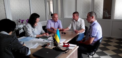 Робоча зустріч працівників Кременецького місцевого центру з надання БВПД із представниками Спілки учасників бойових дій АТО Кременеччини