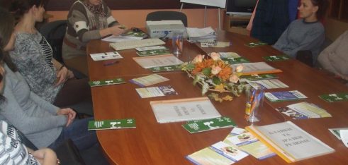 Правові гарантії поєднання материнства і роботи