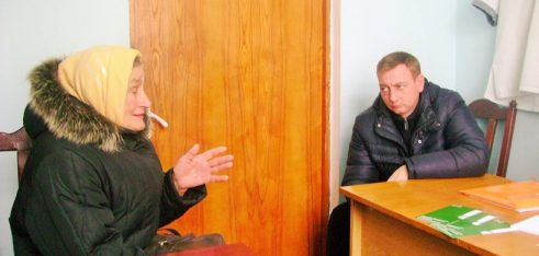На Демидівщині розпочав свою роботу мобільний пункт консультування