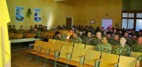 Захисники України взяли участь у роботі мобільного пункту консультування