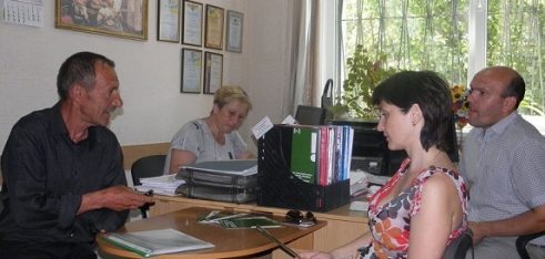 У громадській приймальні народного депутата консультували жителів Рокитнівщини