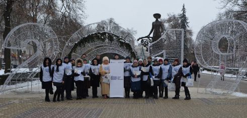 Мобільний пункт консультування працював на центральній площі міста Тернополя