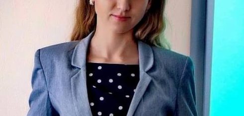 13-річна дівчинка звернулась за допомогою до Бахмутського бюро з питанням стягнення аліментів з власної матері