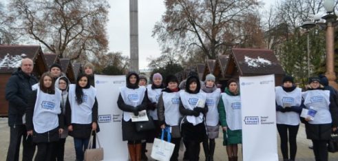 Мобільний пункт консультування працював на центральній площі міста Тернополя