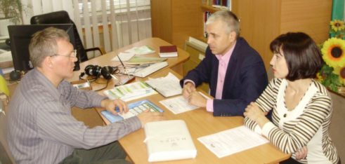 Чернігівським місцевим центром проведено робочу зустріч з директором  Чернігівського центру перепідготовки та підвищення кваліфікації працівників органів державної влади, органів місцевого самоврядування, державних підприємств, установ і організацій