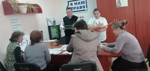 Жителі Великої Михайлівки отримали правові консультації щодо порядку нарахування аліментів