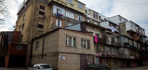 Незаконна прибудова