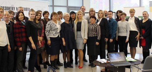 У регіонах представляють методичні рекомендації з розробки та виконання програм надання безоплатної правової допомоги