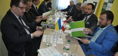 Канадські парламентарі відвідали офіс безоплатної правової допомоги у Києві