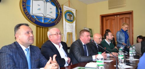 «Завдання Мін’юсту та центрів з надання правової допомоги полягає в тому, щоб максимально допомогти у вирішенні побутових проблем переселенців», – Павло Петренко