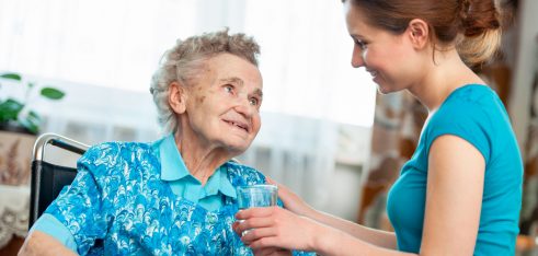 Особливості укладення договору довічного утримання (догляду)