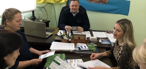 Питання протидії дискримінації в Україні обговорили з працівниками Малодолинської сільської адміністрації Чорноморської міської ради