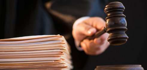 Спеціаліст Маріупольського місцевого центру з надання БВПД допомогла переселенці відновити щомісячну адресну допомогу та допомогу на маленьку дитину