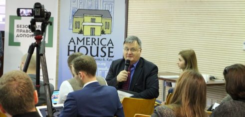 Начальником відділу Чернігівського місцевого центру розпочато проведення робочих зустрічей з адвокатами, які надають  безоплатну вторинну правову допомогу