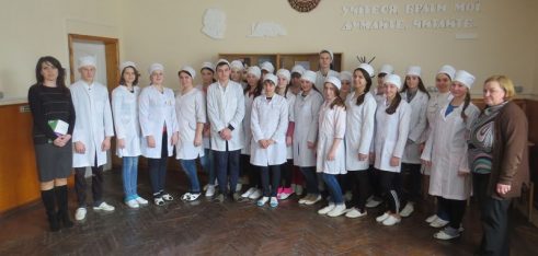 “Проти насильства” — тема зустрічі зі студентами-медиками у Шепетівці