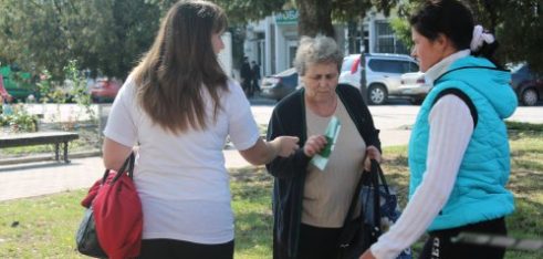 Флешмоб “Не гайте часу в чергах” Коломийського місцевого центру