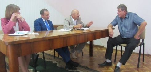 Спільний виїзний пройом превели у Летичівському районі представники системи БПД, управління юстиції та органів місцевої влади