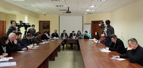 На круглому столі-диспуті в Івано-Франківську говорили про дотримання прав людини (2)