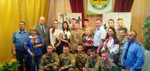 Що значить бути громадянином України обговорили з вихованцями Чернігівського ліцею з посиленою військово-фізичною підготовкою