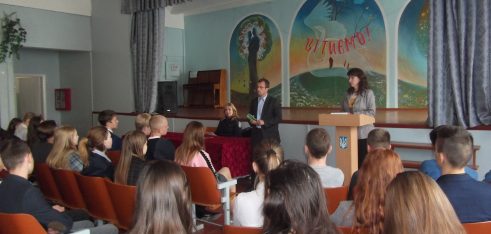 Представники Котовського місцевого центру з надання БВПД провели  правоосвітню кампанію в закладах освіти