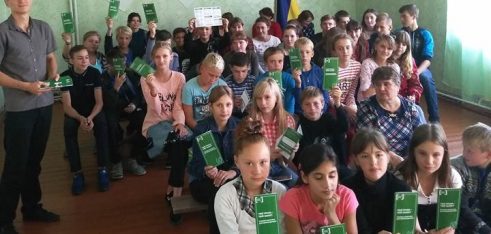 Про те, як уникнути цькування у школах дізналися учні  Кинашівська загальноосвітньої школи  у Борзнянському районі