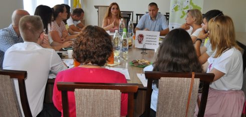 Дискусія за кавою: як досягти позитивних змін у житті громадян