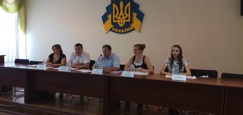 В ході роботи мобільної точки доступу до системи БПД громадян консультували щодо випадків рейдерського захоплення землі