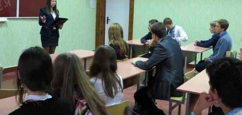 У Маньківці провели тренінг на тему: «Відповідальність неповнолітніх за вчинення адміністративних правопорушень»