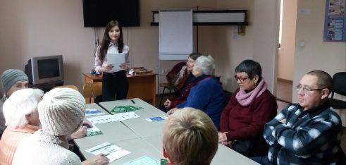 Із слухачами «Університету третього віку» говорили про те, як компенсувати шкоду, завдану негодою