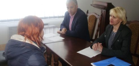 У смт. Ріпки працювали мобільні пункти консультування громадян з правових питань