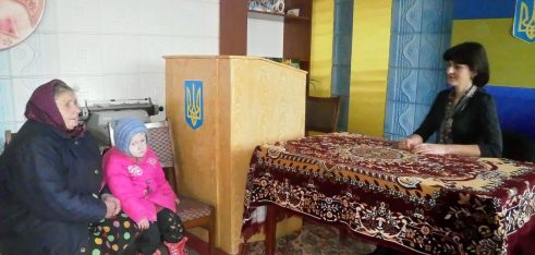 Менський МЦ здійснив виїзне консультування громадян