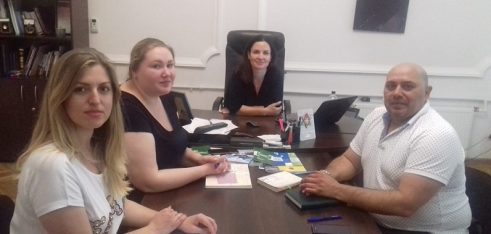 На зустрічі з представниками ГО “Правозахисний ромський центр” обговорили питання надання правової допомоги представникам ромської нацменшини