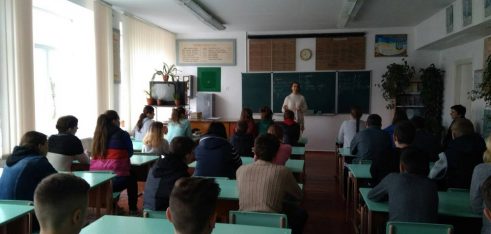 Школярам нагадали про необхідність отримати паспорт після досягнення 14-річного віку