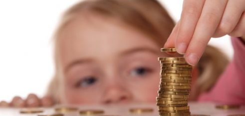 Тимчасова державна допомога на випадок ухилення одного з батьків від сплати аліментів на дітей