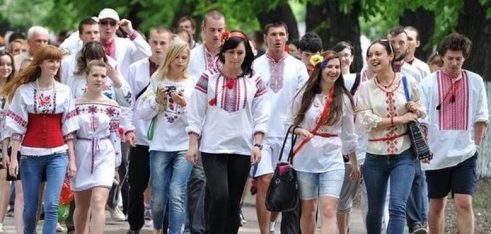 День вишиванки та роздача інформаційних листівок про бюро правової допомоги у вищих навчальних закладах Запорізької області