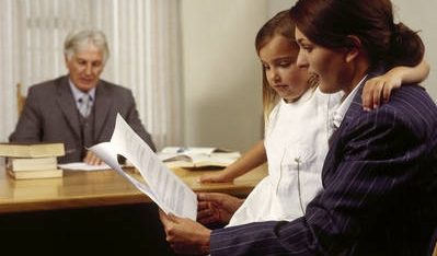 Успішна практика фахівців місцевих центрів: факт батьківства довели після смерті батька