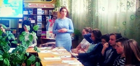 Виборчі права громадян обговорили зі старшокласниками в Старокостянтинові