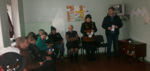 Працівники Дніпродзержинського місцевого центру з надання БВПД завітали до центру комплексного обслуговування бездомних осіб