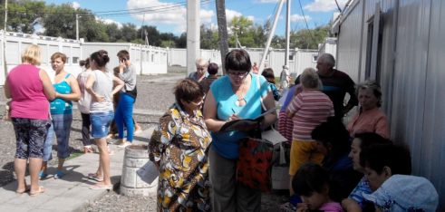 Правовий «десант» до модульного містечка: допомагаємо переселенцям