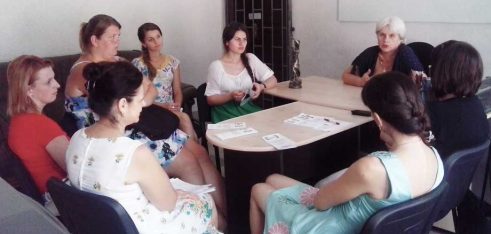 Хустський центр налагоджує діалог з представниками місцевої влади