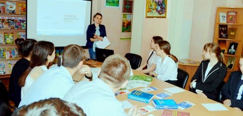 В Олександрії учнів навчали правилам безпечної поведінки з незнайомими людьми