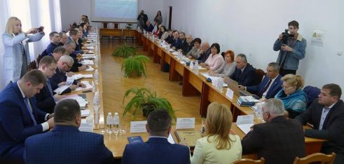 Питання правової освіти обговорювали на круглому столі