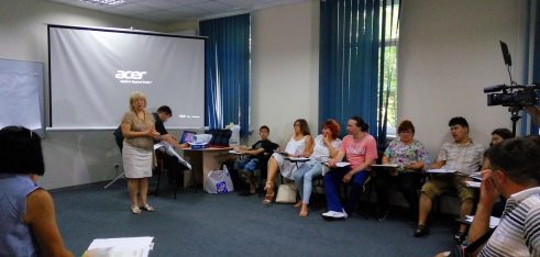 Переселенцям та людям з інвалідністю розказали, як заснувати власний бізнес та залучити клієнтів