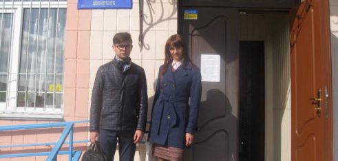 Працівники Рівненського МЦ з НБВПД прийняли участь у роботі “мобільного соціального офісу”
