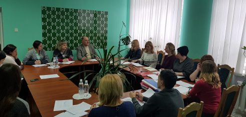 У Шепетівці бговорили зміни в законодавстві, які позначаться на роботі місцевого центру