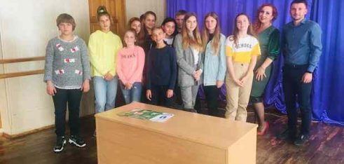 Учням та студентам с. Іркліїв розповіли про булінг та секстинг