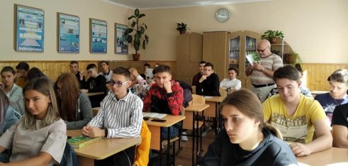 З правовими знаннями молодь Прикарпаття розпочинає новий навчальний рік