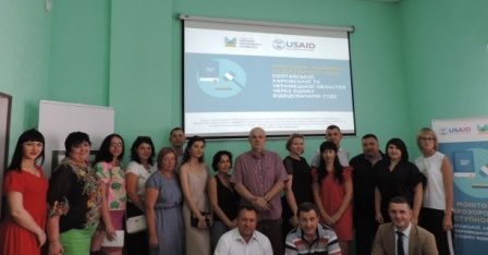 Як громадяни оцінювали якість роботи судів говорили під час круглого столу у Полтаві